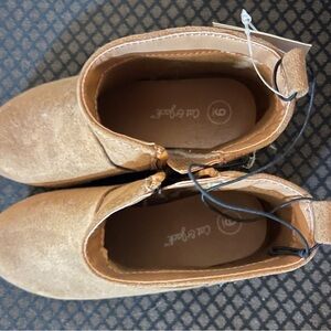 NEW Taupe Toddler Size 9 Cat & Jack Fashion Booties